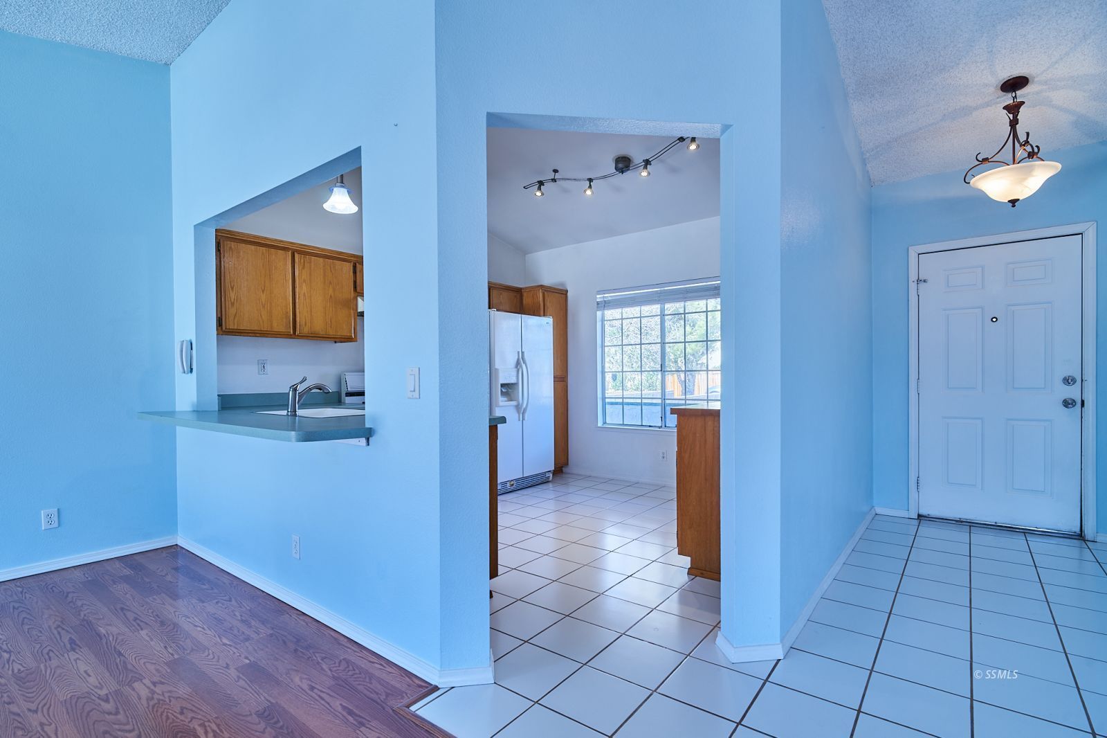 937 West Tamarisk Avenue Ridgecrest, CA 93555 - Photo 12 of 36