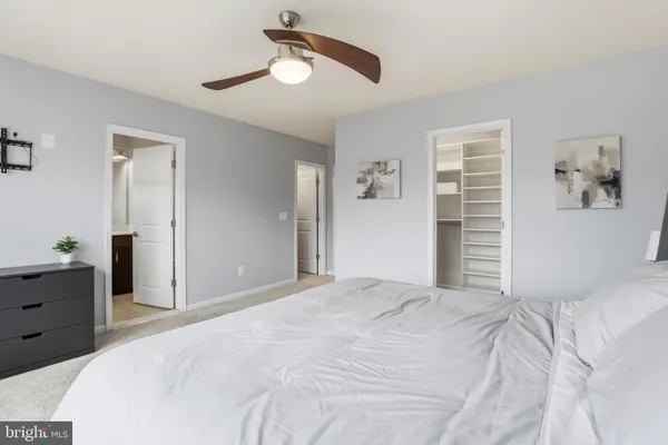 $685,000 | 25349 Wakestone Park Terrace, Chantilly, VA 20152