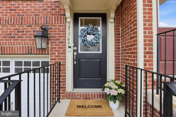 $685,000 | 25349 Wakestone Park Terrace, Chantilly, VA 20152