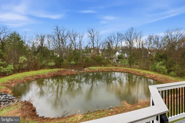 $685,000 | 25349 Wakestone Park Terrace, Chantilly, VA 20152