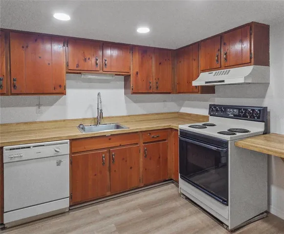 $99,900 | 542 Fairways Drive, Unit A, Ocala, FL 34472