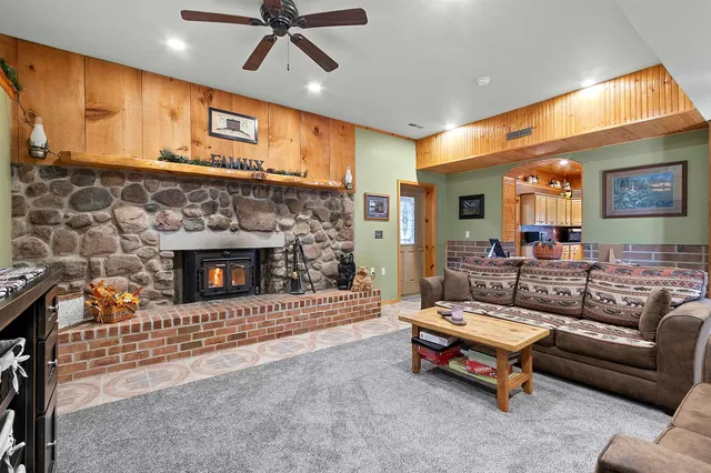 $294,900 | 13020 Groh Lane, Mountain, WI 54149