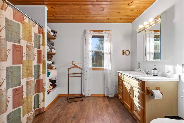 $294,900 | 13020 Groh Lane, Mountain, WI 54149