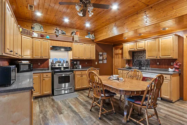 $294,900 | 13020 Groh Lane, Mountain, WI 54149