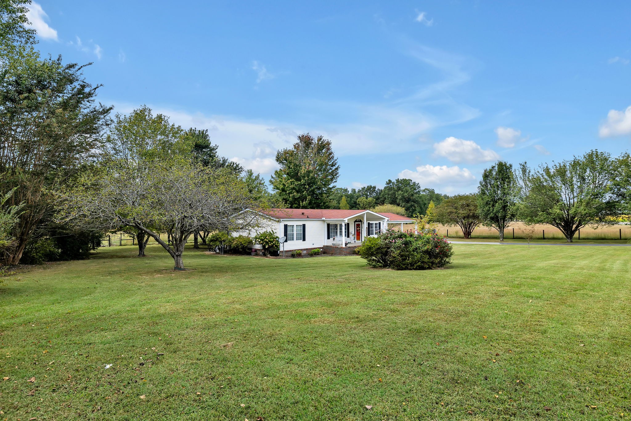140 Howell Hill Road Fayetteville, TN 37334 - Photo 2 of 43 Gallery Image 2