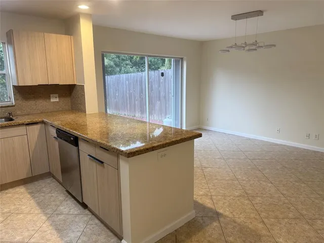 $580,000 | 4273 Southwest 84th Terrace, Davie, FL 33328