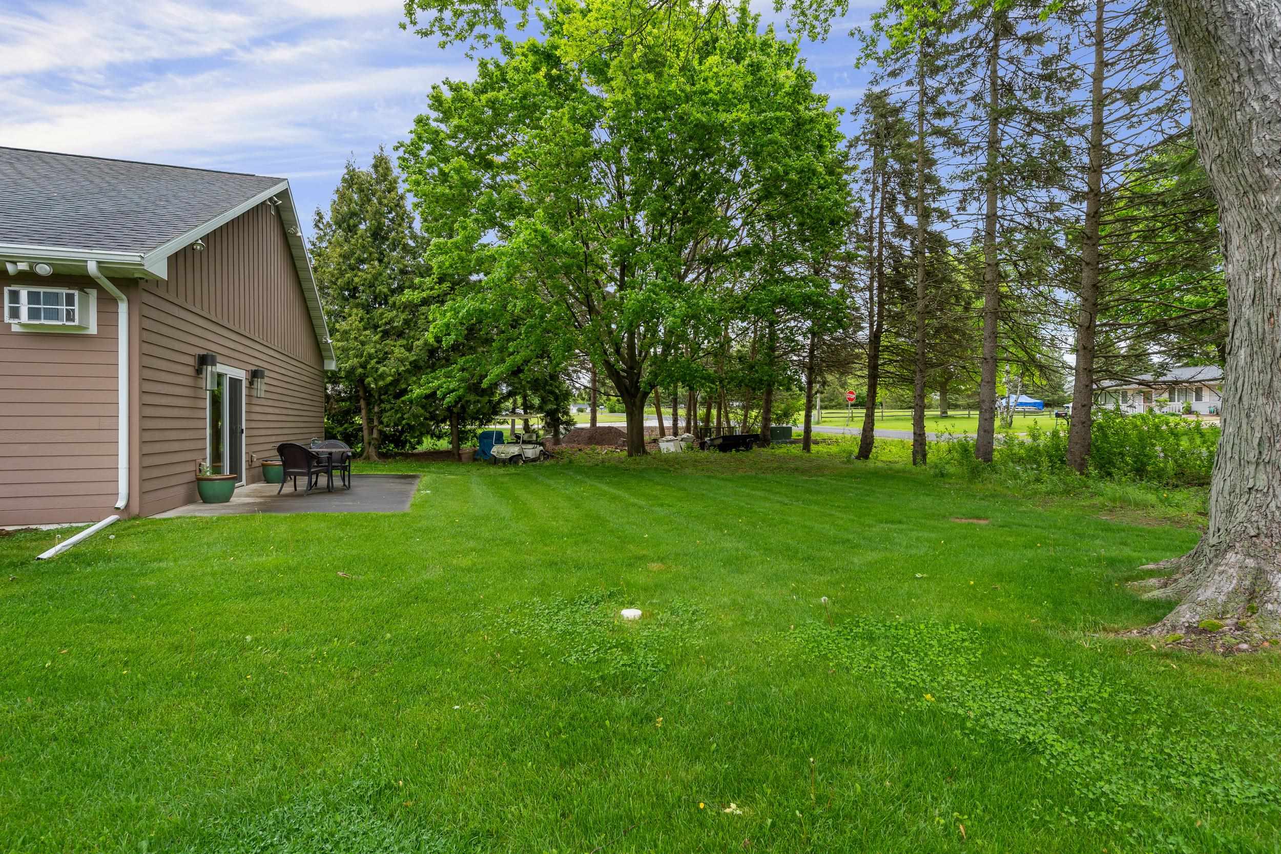 W2932 Kahl Road Markesan, WI 53946 - Photo 8 of 78