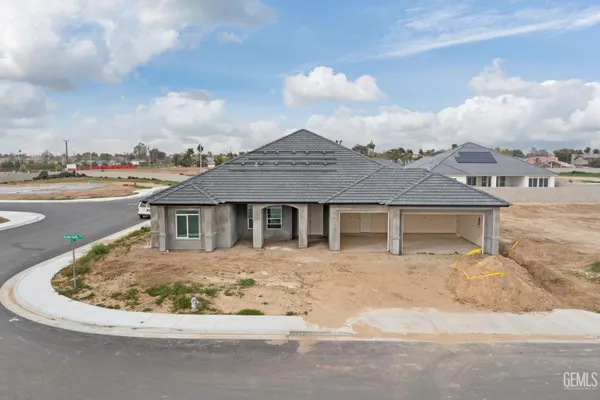 $890,990 | Undisclosed Address, Bakersfield, CA 93314