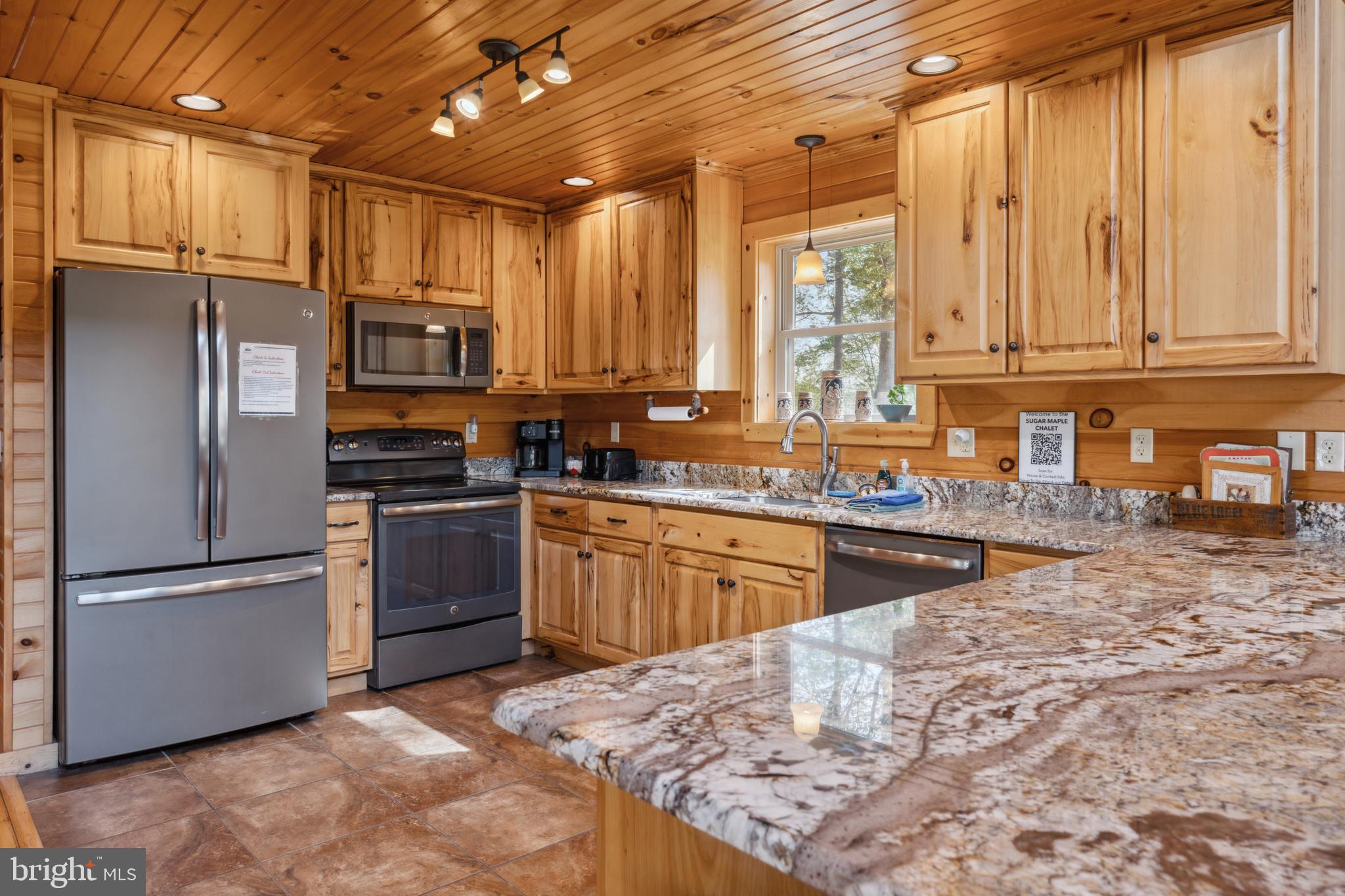 11007 Sugar Maple Huntingdon, PA 16652 - Photo 12 of 46 Kitchen