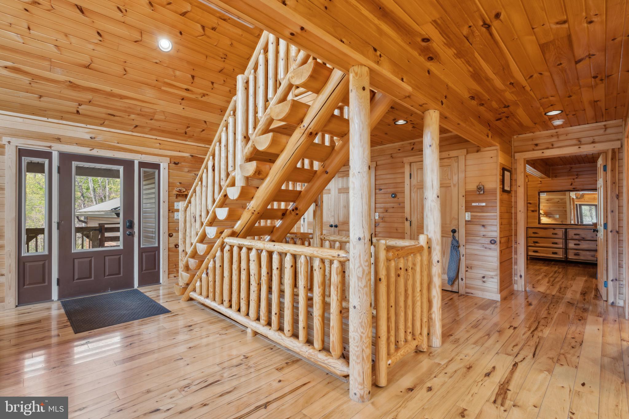 11007 Sugar Maple Huntingdon, PA 16652 - Photo 16 of 46 Custom Stairs