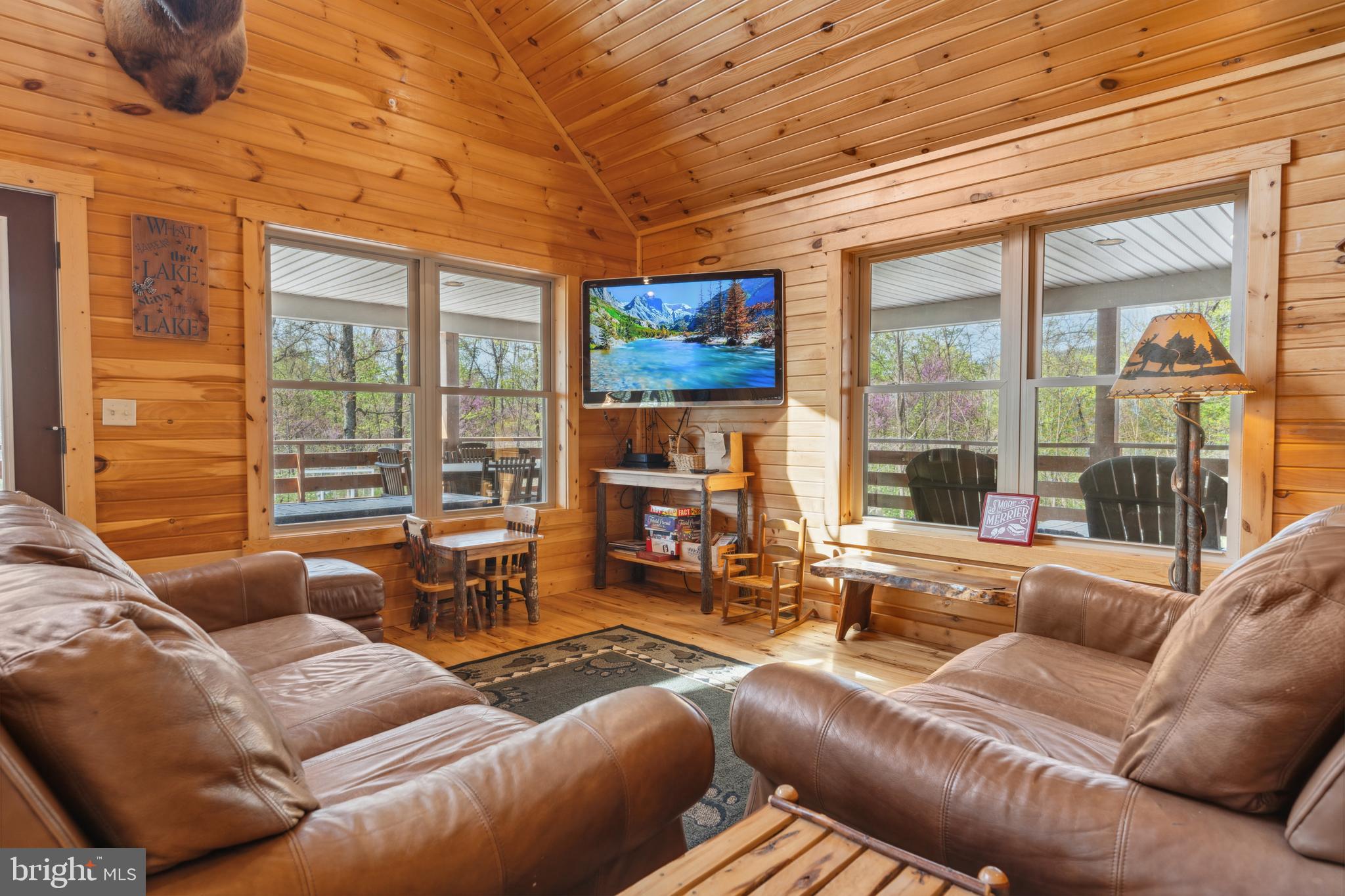 11007 Sugar Maple Huntingdon, PA 16652 - Photo 2 of 46 Living Room | Great Room