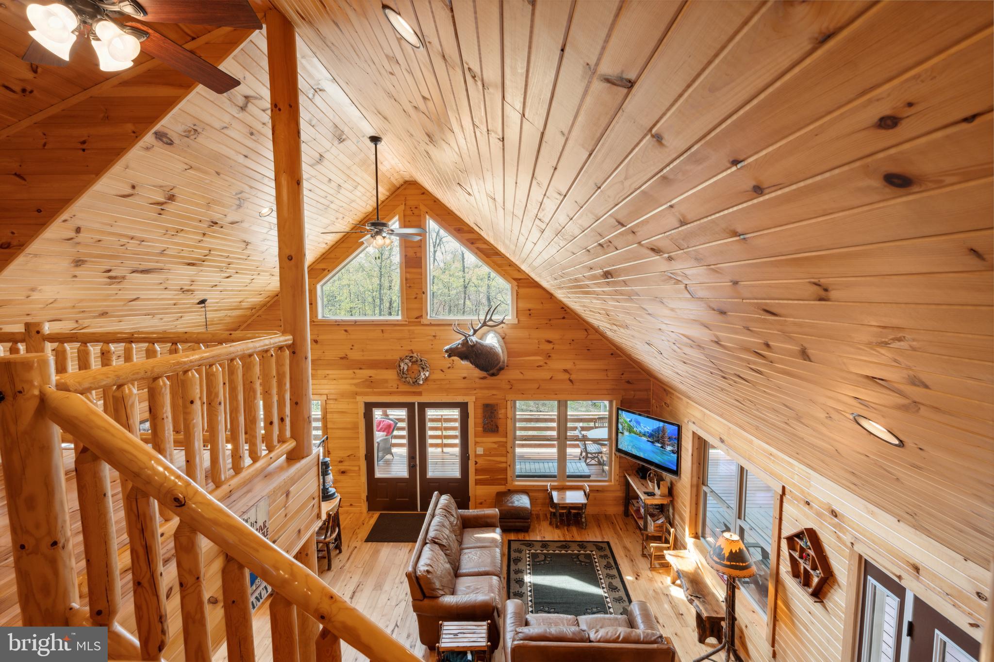11007 Sugar Maple Huntingdon, PA 16652 - Photo 24 of 46 Living Room | Great Room