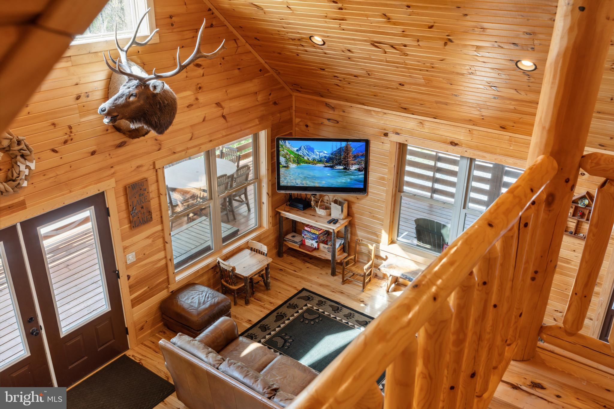 11007 Sugar Maple Huntingdon, PA 16652 - Photo 25 of 46 Living Room | Great Room