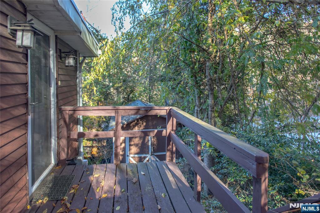 18 Decker Pond Road Sussex, NJ 07461 - Photo 13 of 40