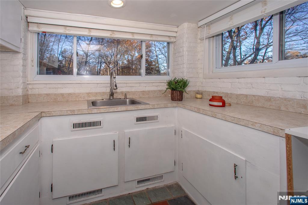 18 Decker Pond Road Sussex, NJ 07461 - Photo 30 of 40