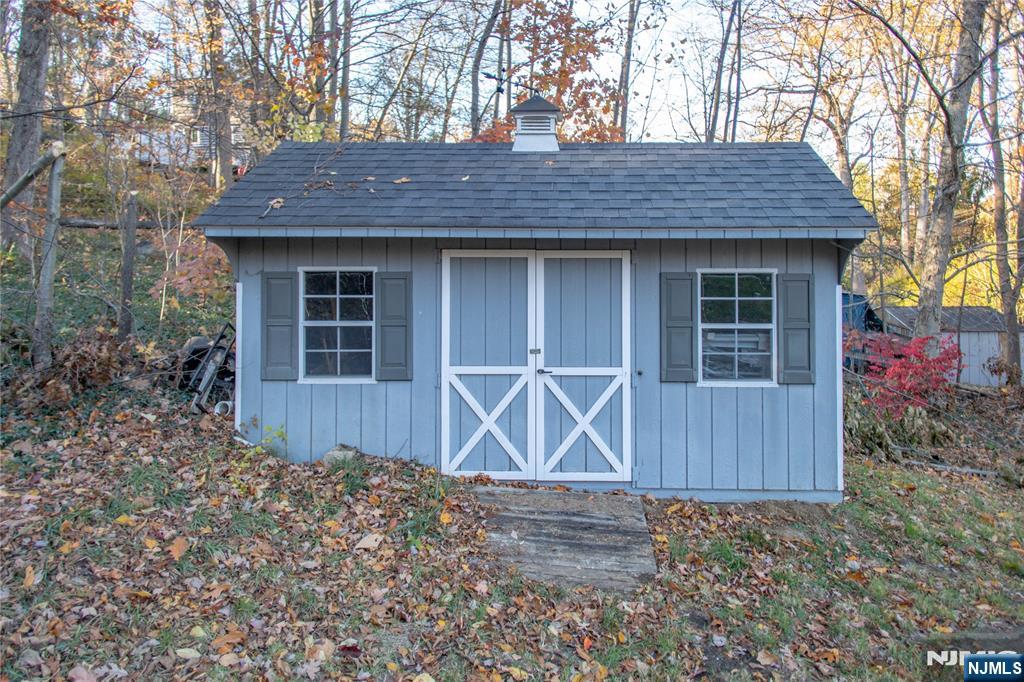 18 Decker Pond Road Sussex, NJ 07461 - Photo 34 of 40