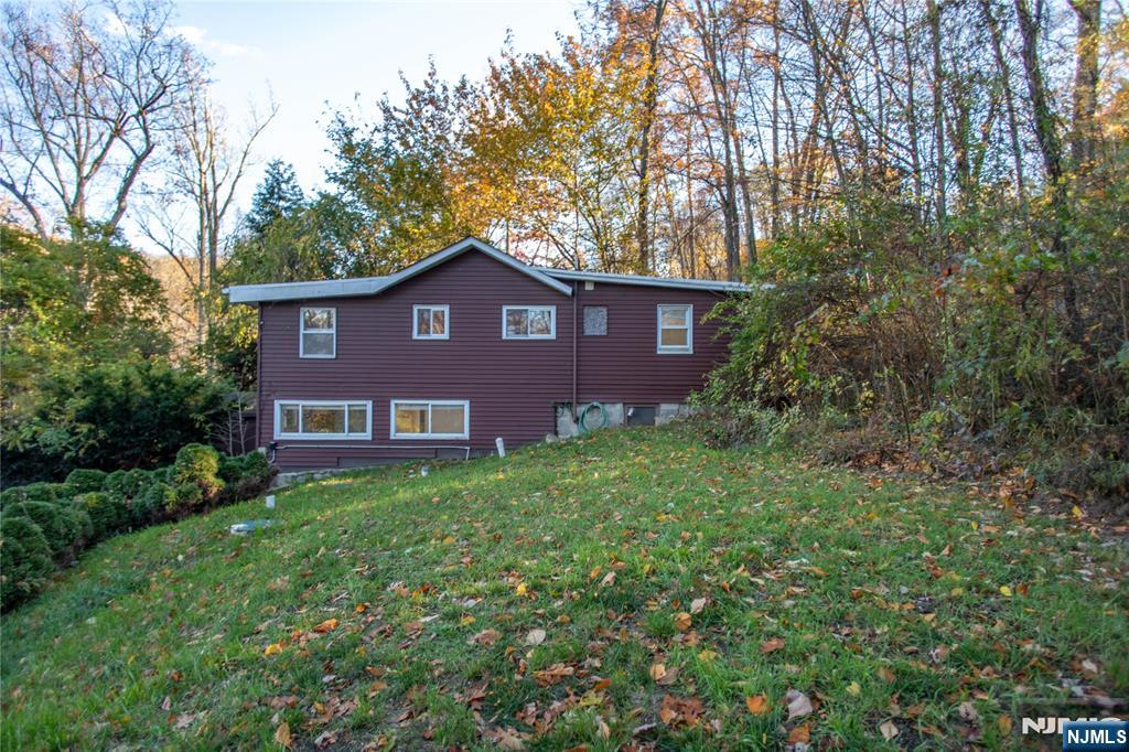 18 Decker Pond Road Sussex, NJ 07461 - Photo 9 of 40