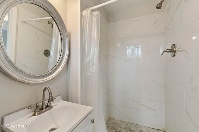 $199,900 | 324 Emerson Drive, Hattiesburg, MS 39401