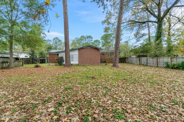 $199,900 | 324 Emerson Drive, Hattiesburg, MS 39401
