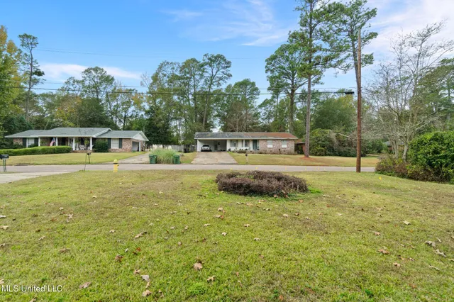 $199,900 | 324 Emerson Drive, Hattiesburg, MS 39401