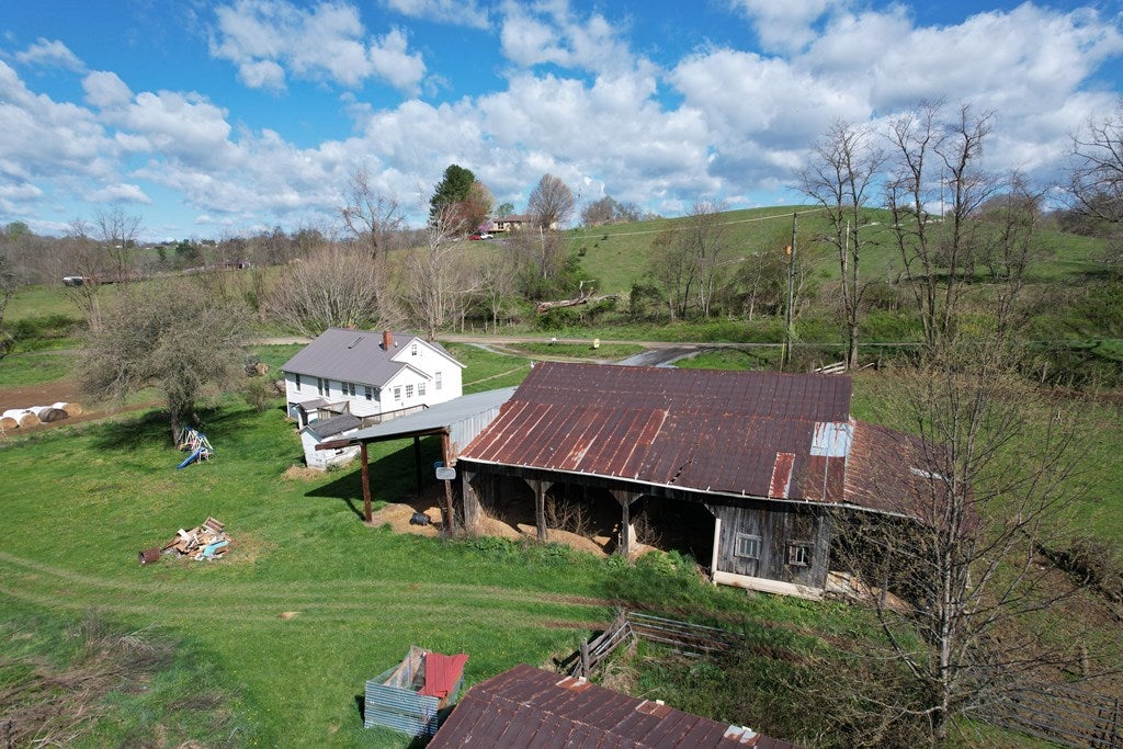 1945 Chestnut Ridge Road Chilhowie, VA 24319 - Photo 36 of 38 Gallery Image 36