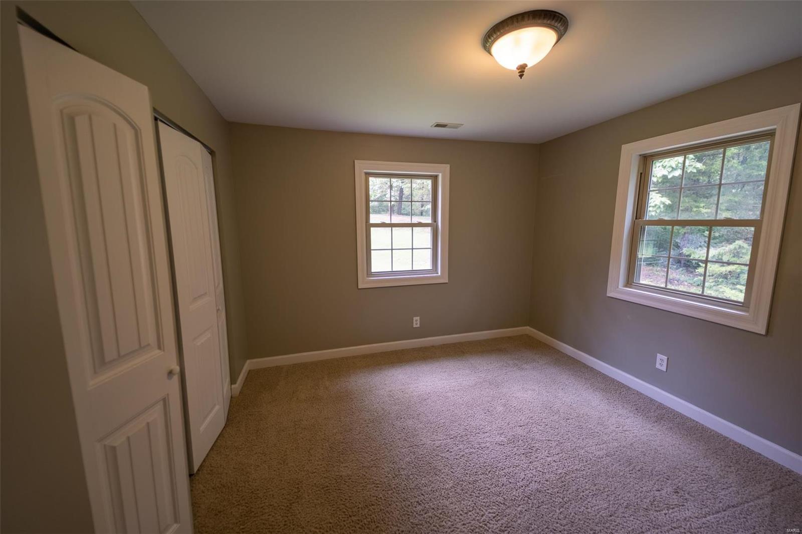 35 Dyer Road Wentzville, MO 63385 - Photo 16 of 28