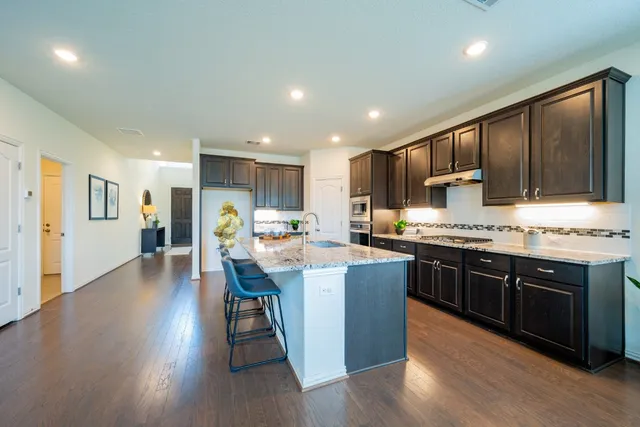 $528,000 | 2029 Hawkes Cove, Leander, TX 78641