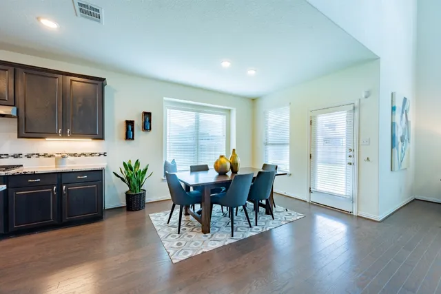 $528,000 | 2029 Hawkes Cove, Leander, TX 78641