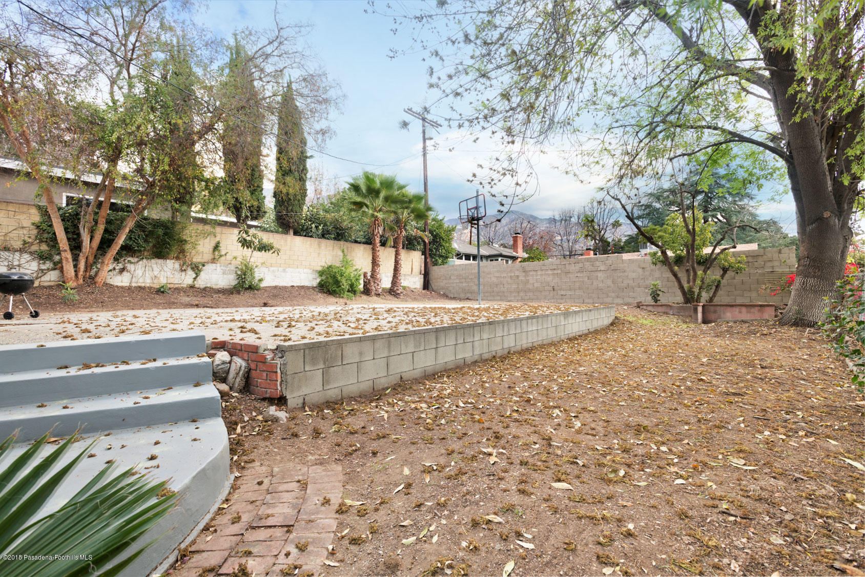 4286 Aralia Road Altadena, CA 91001 - Photo 9 of 22 a view of a yard with trees