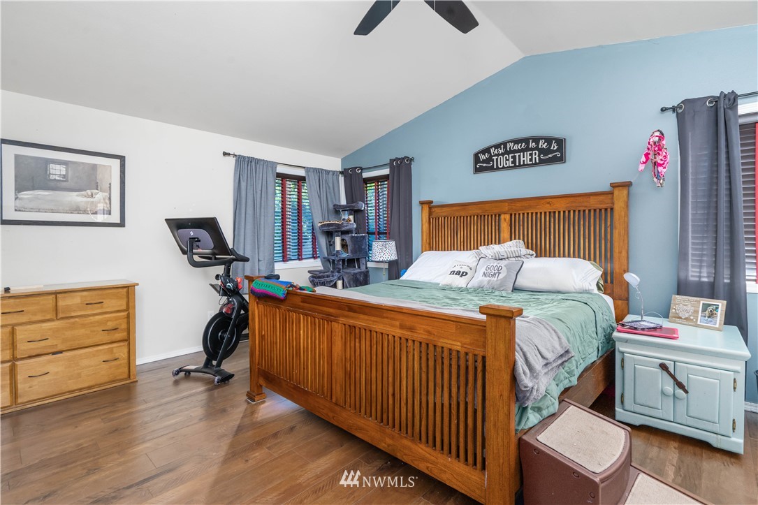 8041 68th Loop Southeast Olympia, WA 98513 - Photo 17 of 39 Gallery Image 17