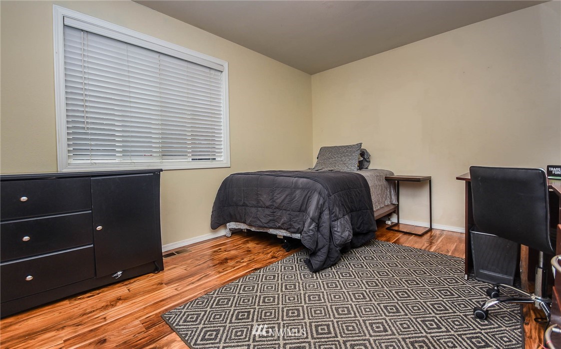 8041 68th Loop Southeast Olympia, WA 98513 - Photo 24 of 39 Gallery Image 24