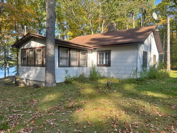 $599,000 | 11404 North Farnsworth Road, Hayward, WI 54843