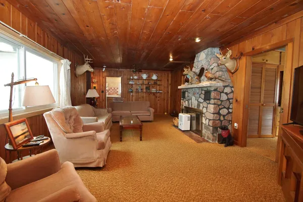 $599,000 | 11404 North Farnsworth Road, Hayward, WI 54843