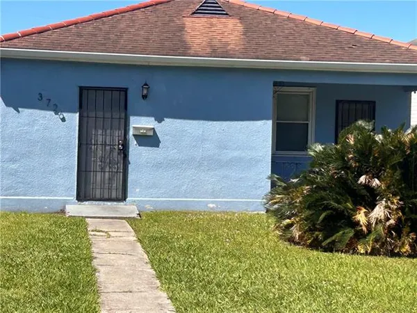 $1,900 | 3726 St Bernard Avenue, New Orleans, LA 70122