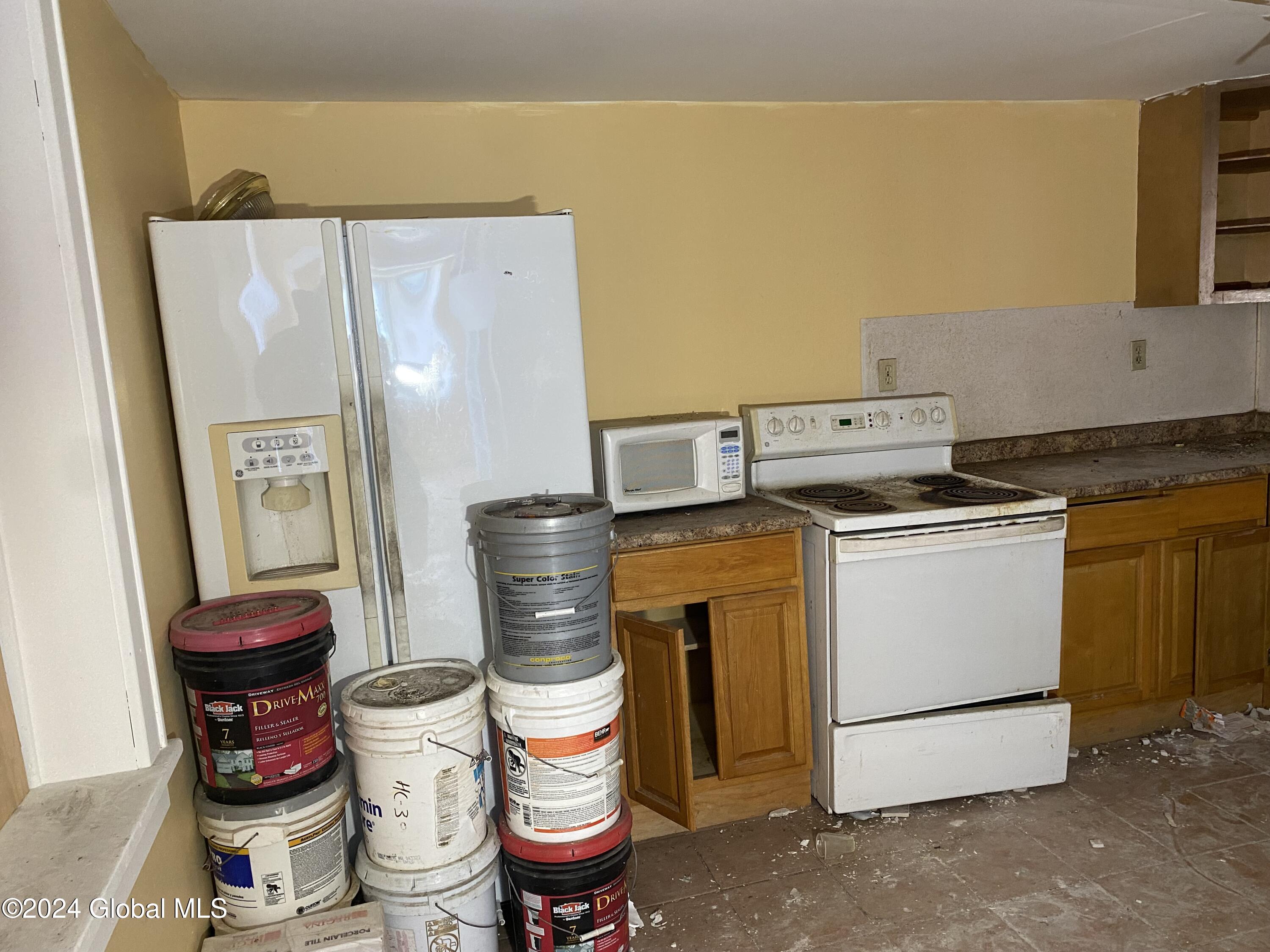 714 Broadway Schenectady, NY 12305 - Photo 11 of 16 IMG_4142