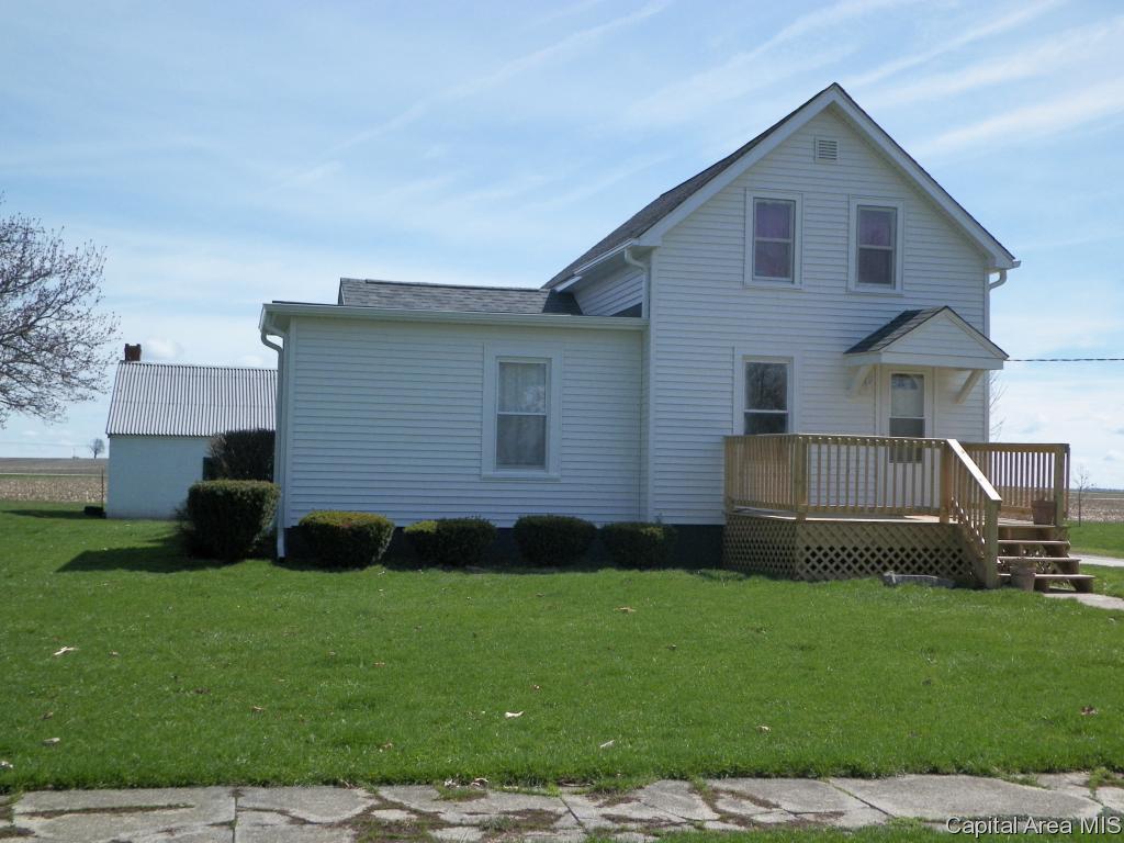 521 South Center Street Oneida, IL 61467 - Photo 1 of 23 Gallery Image 1