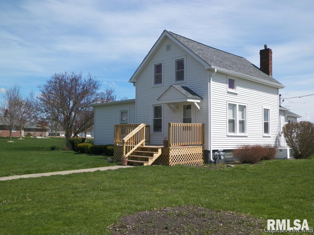 521 South Center Street Oneida, IL 61467 - Photo 2 of 23 Gallery Image 2