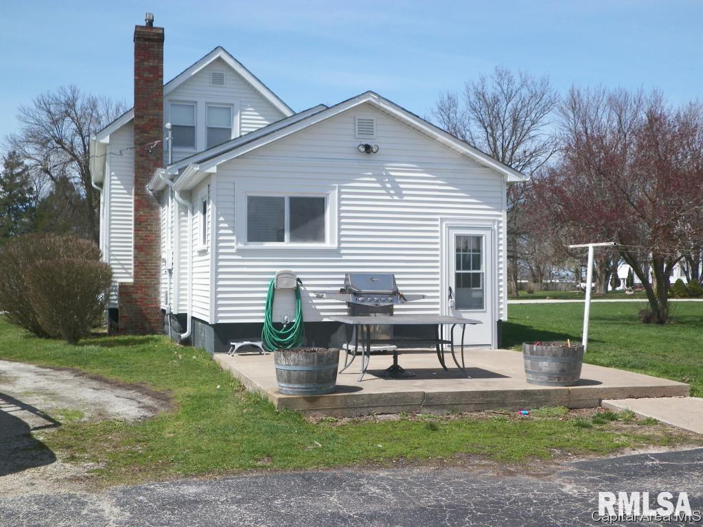 521 South Center Street Oneida, IL 61467 - Photo 4 of 23 Gallery Image 4
