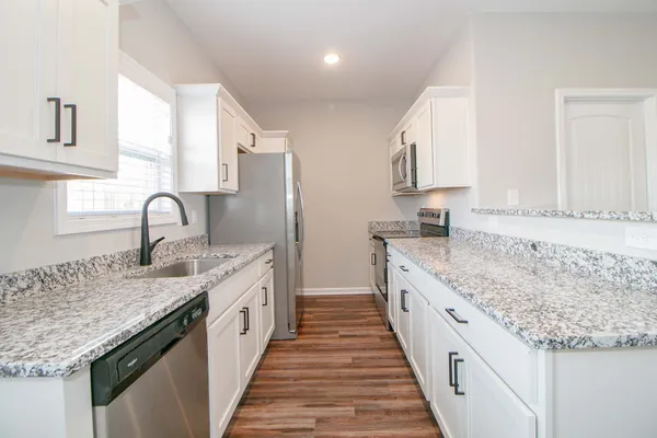 $1,230 | 1115 Hillwood Drive, Unit F4, Clarksville, TN 37040