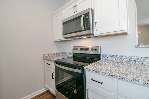 $1,230 | 1115 Hillwood Drive, Unit F4, Clarksville, TN 37040