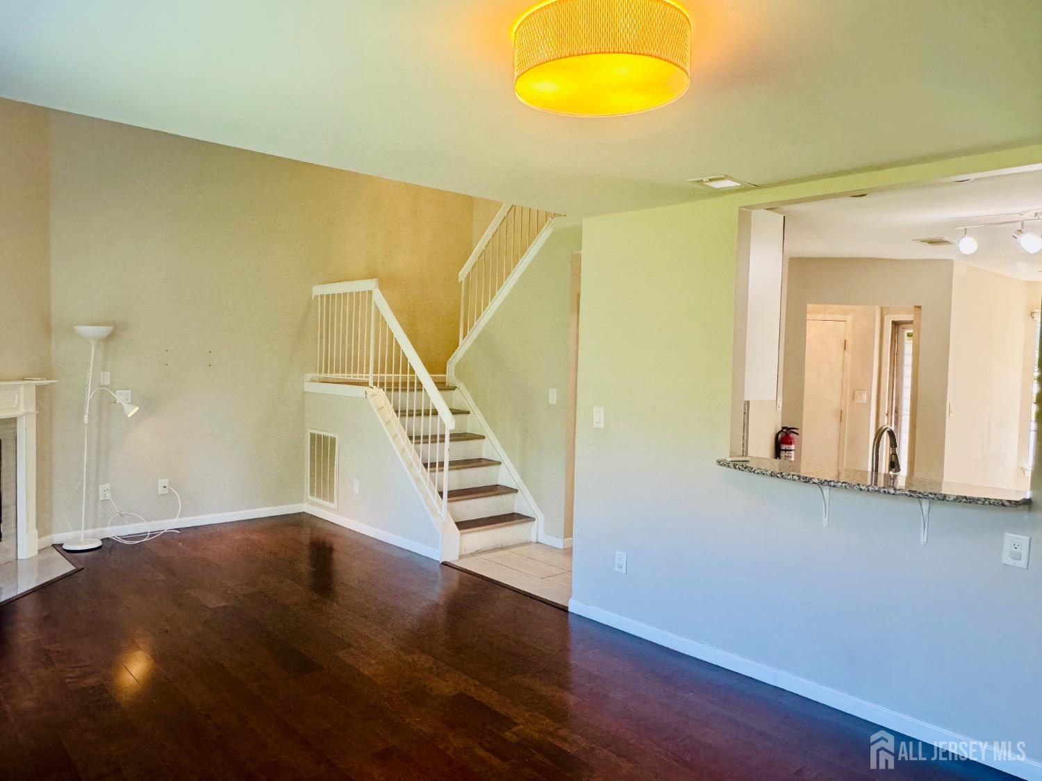 171 Nebula Road Piscataway, NJ 08854 - Photo 8 of 19