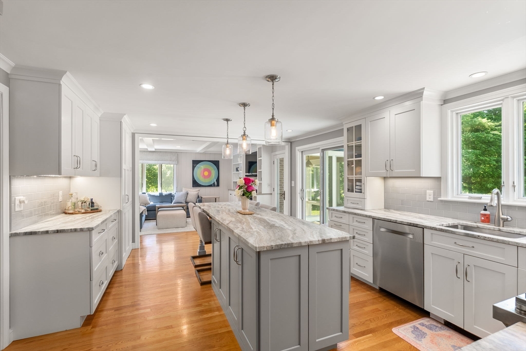 2 Russett Hill Road Sherborn, MA 01770 - Photo 4 of 28