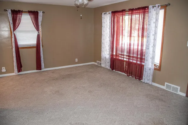 $264,900 | 825 North Oak Street, Lake City, MN 55041