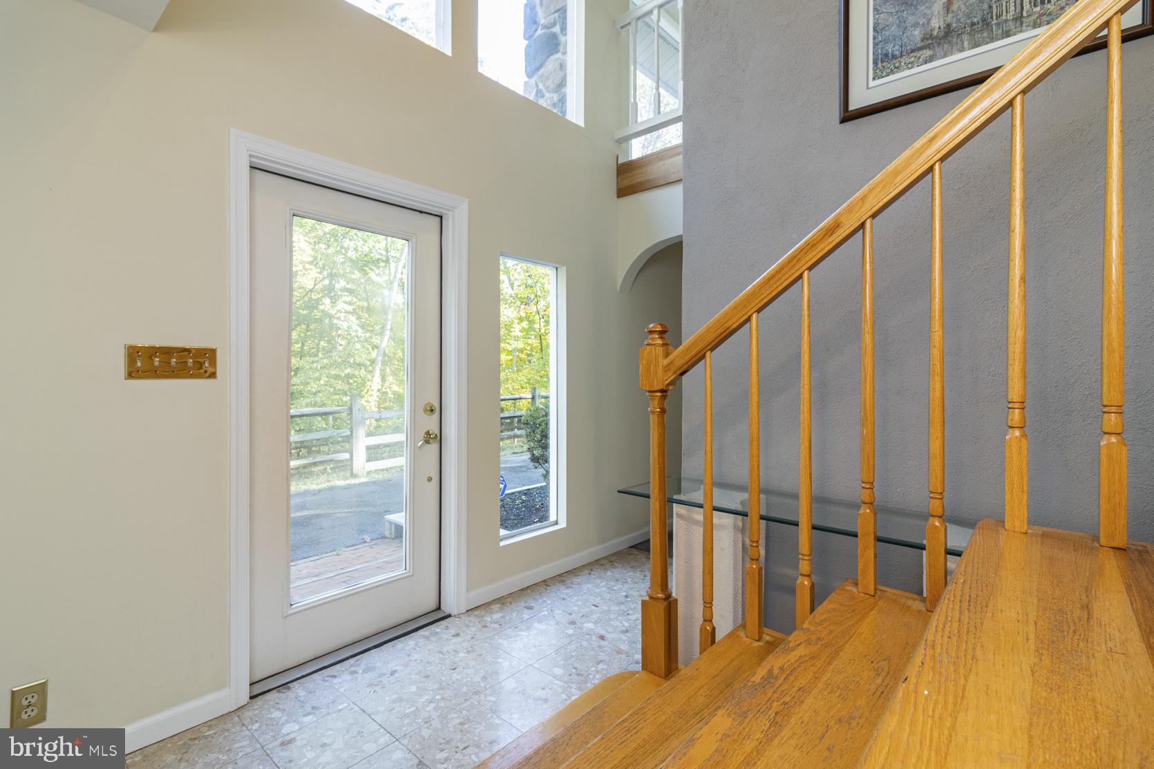 101 Hickory Spring Road Greenville, DE 19807 - Photo 6 of 36 Welcoming 2-story foyer