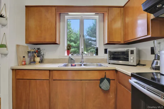 $499,000 | 27 Osborne Hill Road, Wappingers Falls, NY 12590