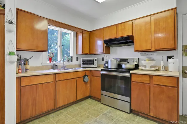 $499,000 | 27 Osborne Hill Road, Wappingers Falls, NY 12590