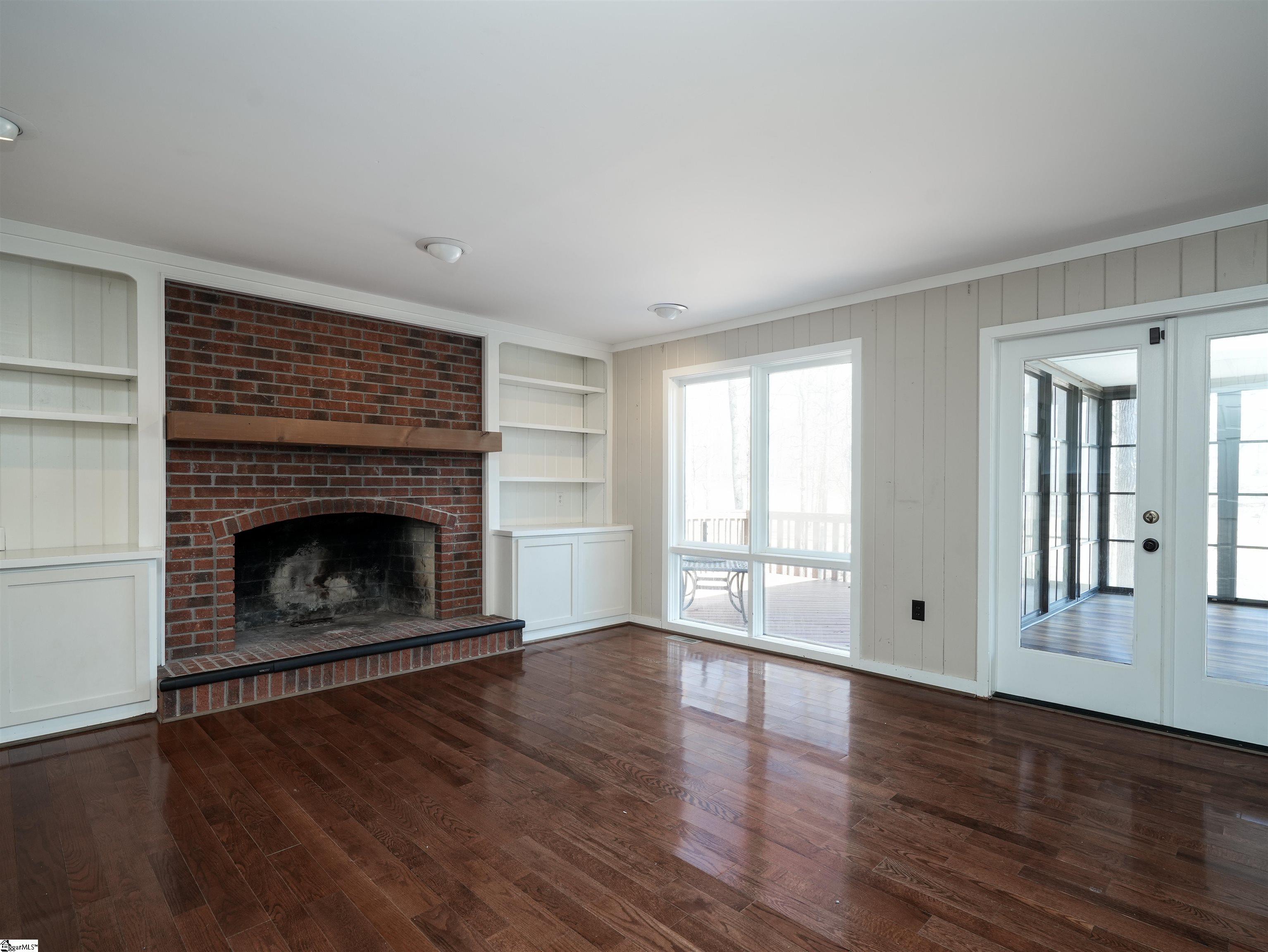 105 Long Point Way Simpsonville, SC 29681 - Photo 16 of 36 Gallery Image 16