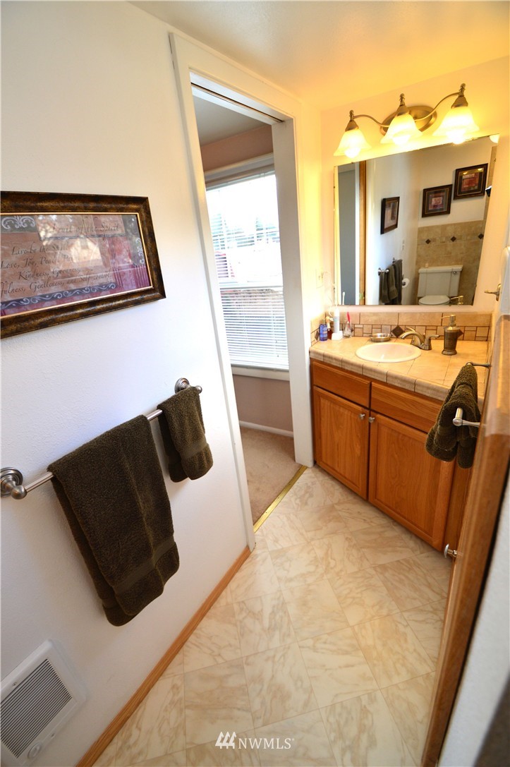 101 R Street Southeast Auburn, WA 98002 - Photo 11 of 25 Gallery Image 11