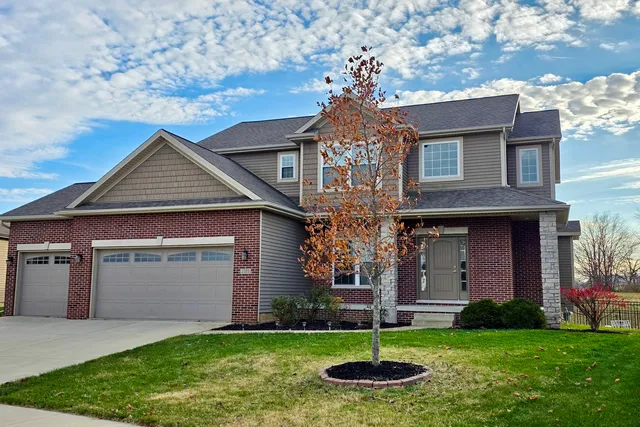 $479,900 | 1525 Stoneroller Circle, Bloomington, IL 61705