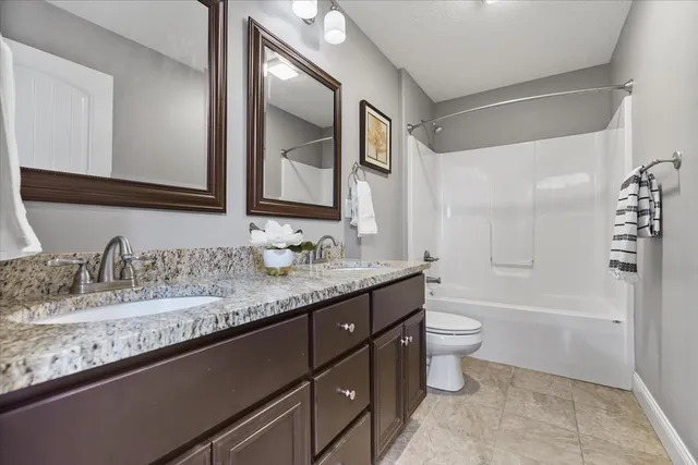 $479,900 | 1525 Stoneroller Circle, Bloomington, IL 61705